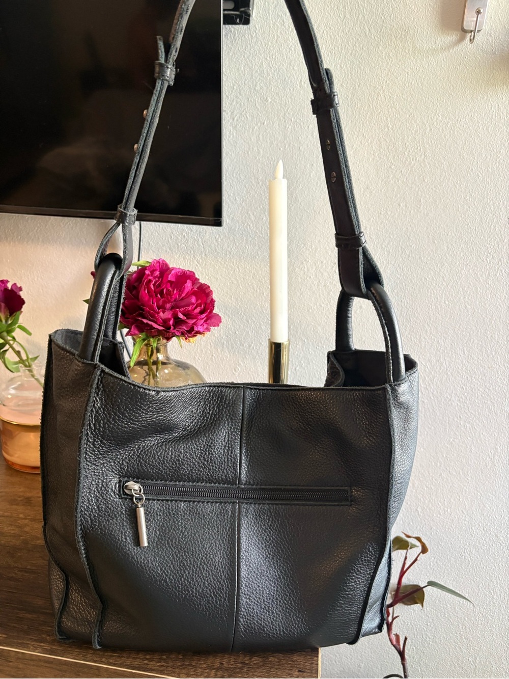 The Sak Los Feliz Black Leather Medium Slouchy Tote Shoulder Bag - Picture 4 of 12